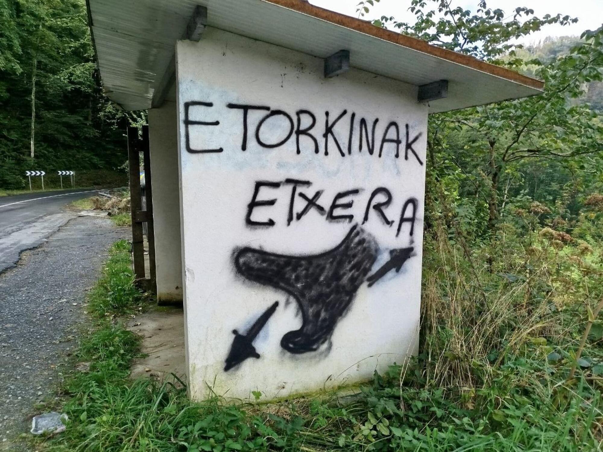 Pintada anti inmigración